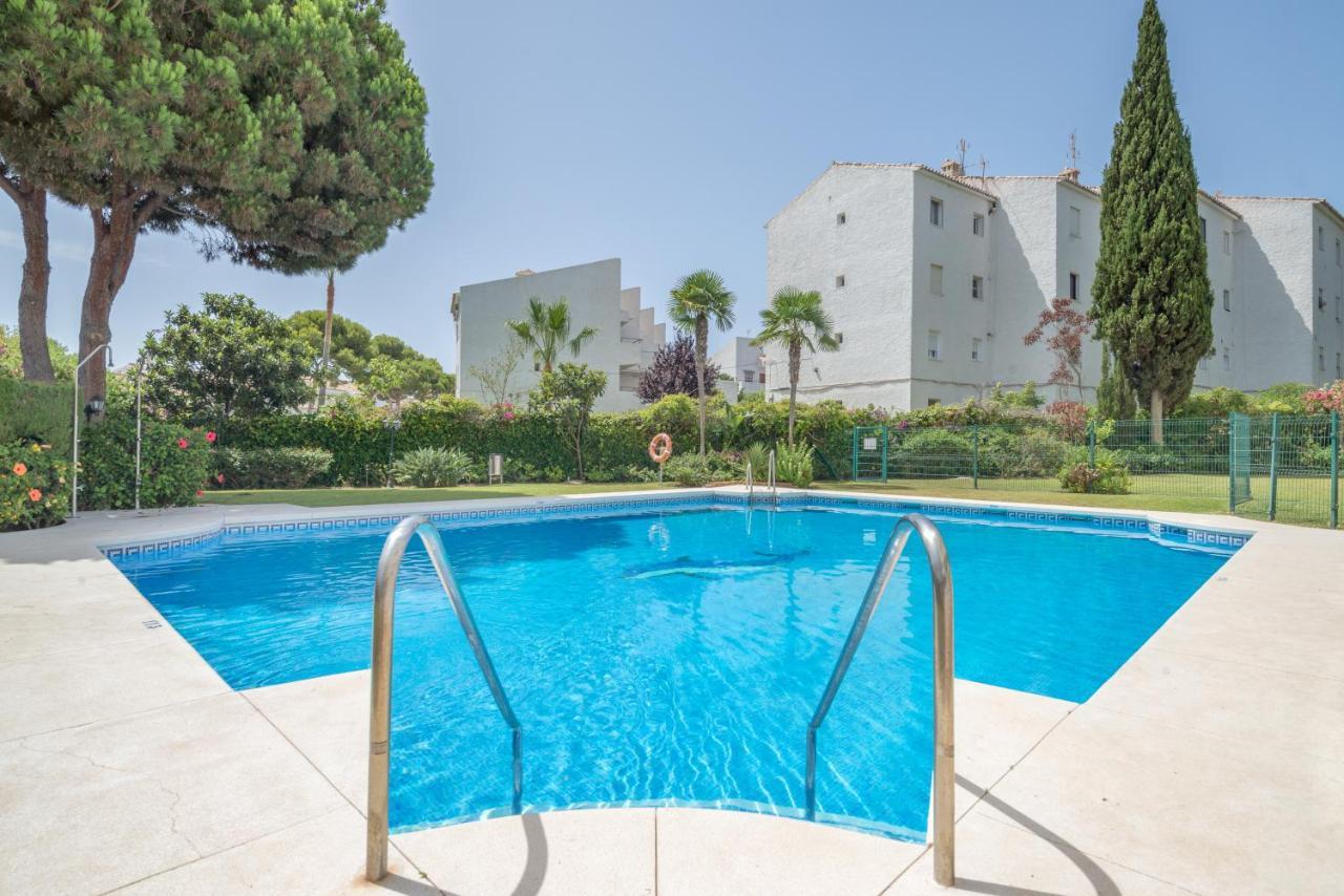Beach Apartment Las Acacias Torrenueva Ла-Кала-де-Михас Экстерьер фото
