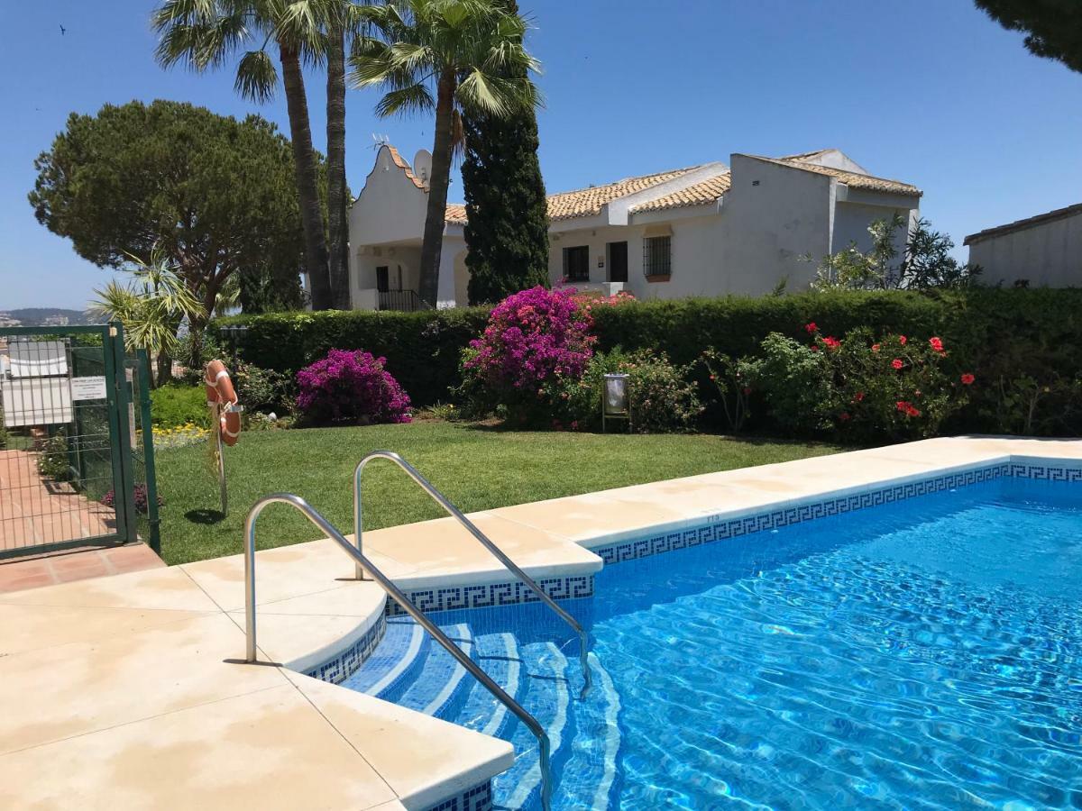 Beach Apartment Las Acacias Torrenueva Ла-Кала-де-Михас Экстерьер фото