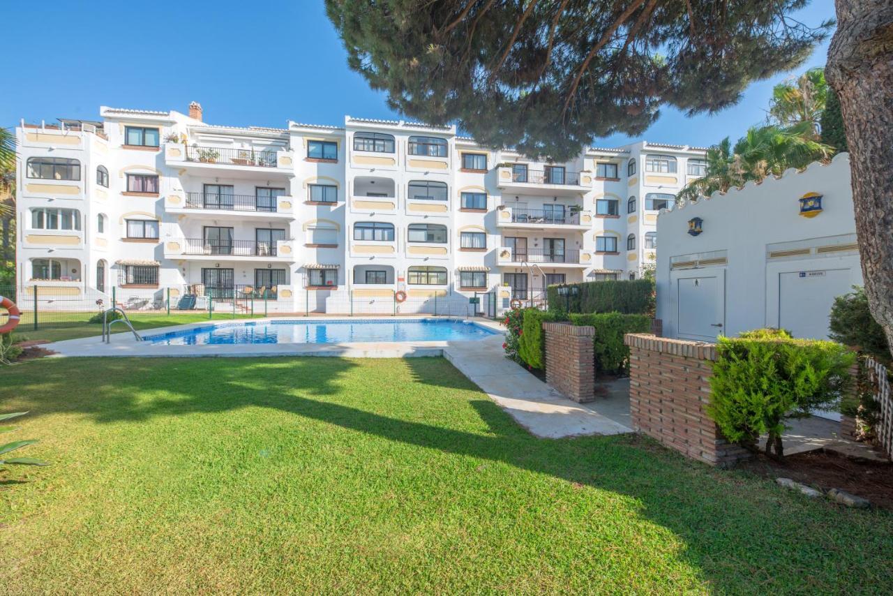 Beach Apartment Las Acacias Torrenueva Ла-Кала-де-Михас Экстерьер фото